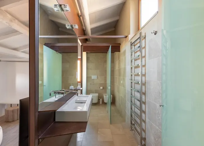 Iflat The Great Beauty * רומא